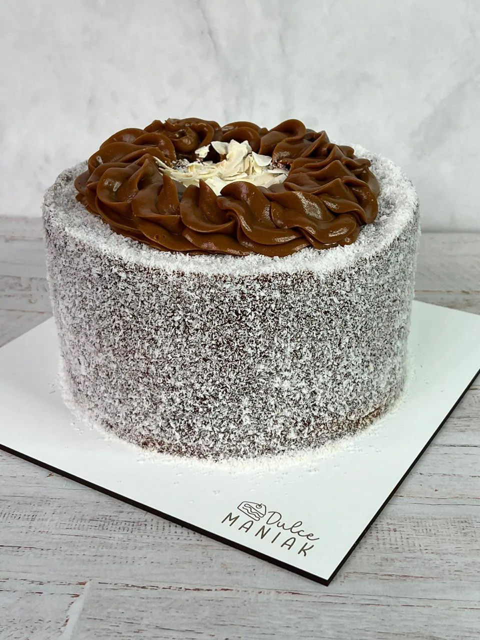 Torta de coco y dulce de leche