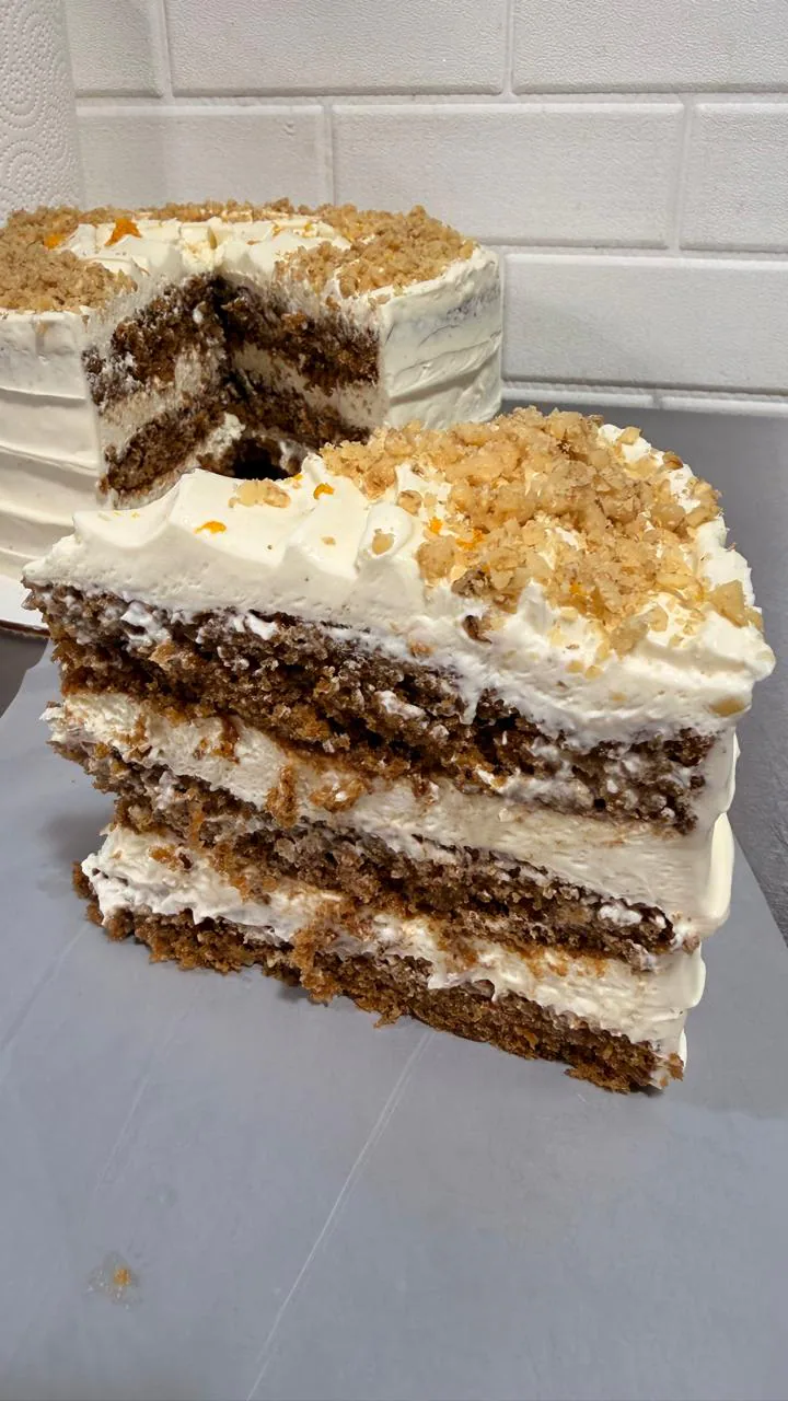 Porción de torta de Carrot cake